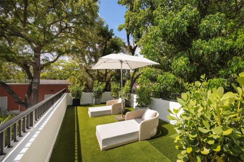 Купить виллу или дом в Майами, Флорида 4 спальни, 218.6м2, № 2048659 - фото 25