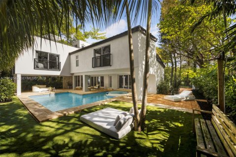 Купить виллу или дом в Майами, Флорида 4 спальни, 218.6м2, № 2048659 - фото 22