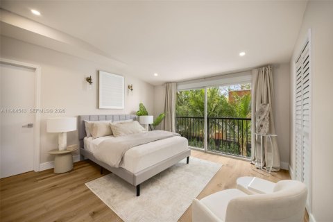 Купить виллу или дом в Майами, Флорида 4 спальни, 218.6м2, № 2048659 - фото 13