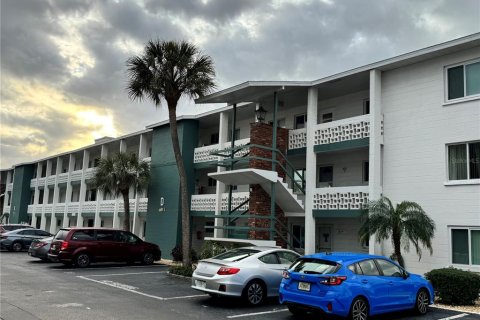 Condominio en Bradenton, Florida, 1 dormitorio № 2145070