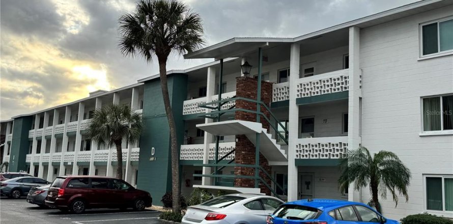 Condominio en Bradenton, Florida, 1 dormitorio  № 2145070