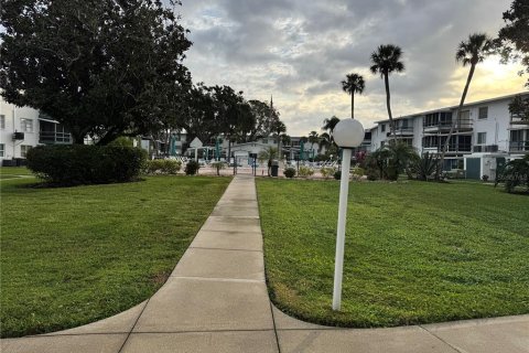 Condominio en venta en Bradenton, Florida, 1 dormitorio, 53.51 m2 № 2145070 - foto 26