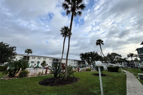 Condominio en venta en Bradenton, Florida, 1 dormitorio, 53.51 m2 № 2145070 - foto 24