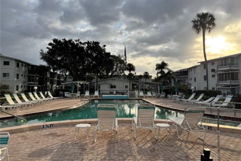 Condominio en venta en Bradenton, Florida, 1 dormitorio, 53.51 m2 № 2145070 - foto 23