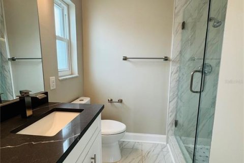 House in Saint Petersburg, Florida 3 bedrooms, 137.59 sq.m. № 1829207 - photo 12