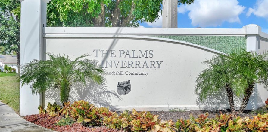 Casa en Lauderhill, Florida 5 dormitorios, 267.28 m2 № 1975280