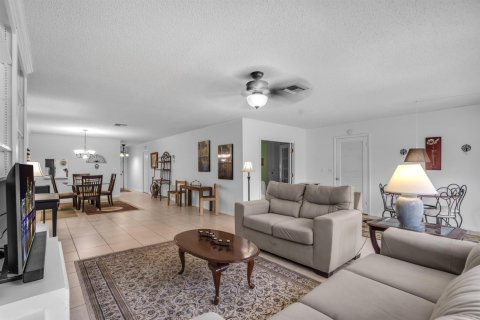 Condominio en venta en West Palm Beach, Florida, 2 dormitorios, 94.2 m2 № 2191094 - foto 17