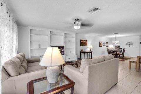 Condominio en venta en West Palm Beach, Florida, 2 dormitorios, 94.2 m2 № 2191094 - foto 16
