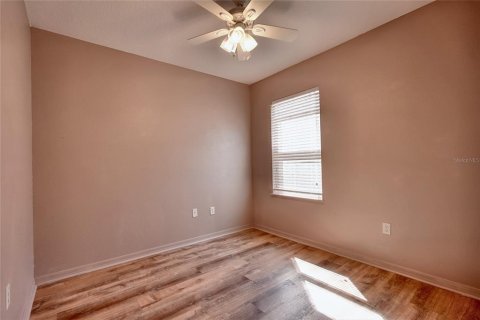 House in Kissimmee, Florida 3 bedrooms, 121.05 sq.m. № 2399145 - photo 13