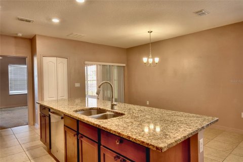 House in Kissimmee, Florida 3 bedrooms, 121.05 sq.m. № 2399145 - photo 7