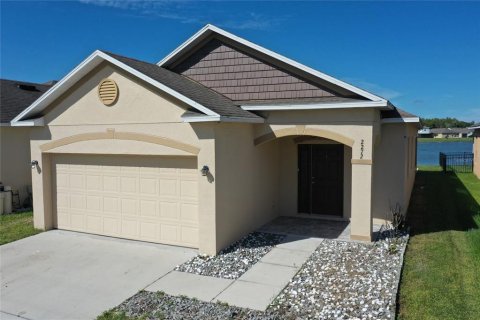 House in Kissimmee, Florida 3 bedrooms, 121.05 sq.m. № 2399145