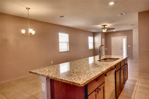 House in Kissimmee, Florida 3 bedrooms, 121.05 sq.m. № 2399145 - photo 8