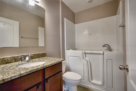 House in Kissimmee, Florida 3 bedrooms, 121.05 sq.m. № 2399145 - photo 14