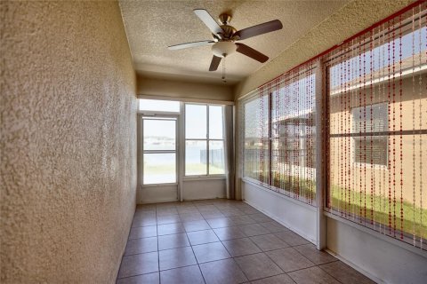 House in Kissimmee, Florida 3 bedrooms, 121.05 sq.m. № 2399145 - photo 15