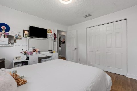 Villa ou maison à vendre à Pembroke Pines, Floride: 3 chambres, 117.24 m2 № 2019188 - photo 5