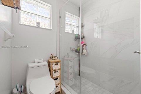 Villa ou maison à vendre à Pembroke Pines, Floride: 3 chambres, 117.24 m2 № 2019188 - photo 7