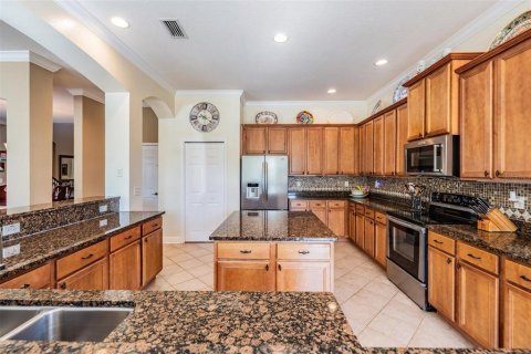 House in Wesley Chapel, Florida 5 bedrooms, 323.11 sq.m. № 1612593 - photo 12