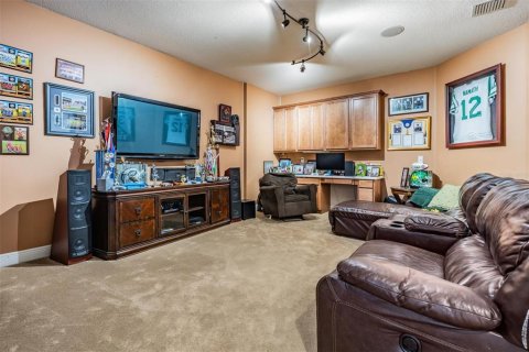 House in Wesley Chapel, Florida 5 bedrooms, 323.11 sq.m. № 1612593 - photo 25