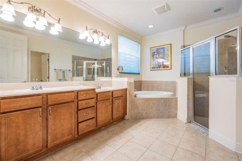 House in Wesley Chapel, Florida 5 bedrooms, 323.11 sq.m. № 1612593 - photo 21
