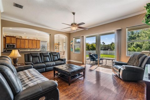 House in Wesley Chapel, Florida 5 bedrooms, 323.11 sq.m. № 1612593 - photo 8