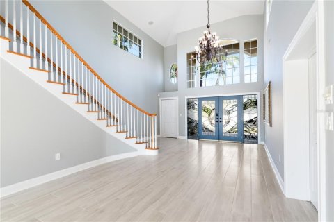 House in Saint Pete Beach, Florida 6 bedrooms, 483.65 sq.m. № 2151703 - photo 18