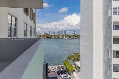 Condominio en venta en Miami Beach, Florida, 1 dormitorio, 88.26 m2 № 1797514 - foto 6