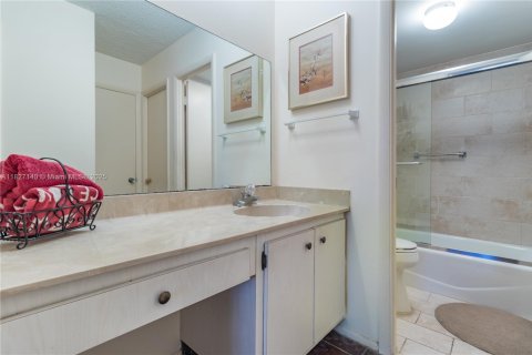 Condominio en venta en Miami Beach, Florida, 1 dormitorio, 88.26 m2 № 1797514 - foto 19