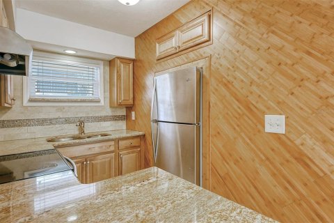 Condominio en alquiler en Sarasota, Florida, 2 dormitorios, 85.28 m2 № 1642890 - foto 15