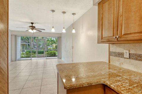 Condominio en alquiler en Sarasota, Florida, 2 dormitorios, 85.28 m2 № 1642890 - foto 16