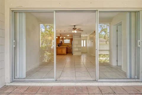 Condominio en alquiler en Sarasota, Florida, 2 dormitorios, 85.28 m2 № 1642890 - foto 10