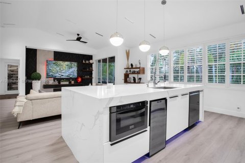 Condominio en venta en Coral Springs, Florida, 3 dormitorios, 171.4 m2 № 2154262 - foto 22