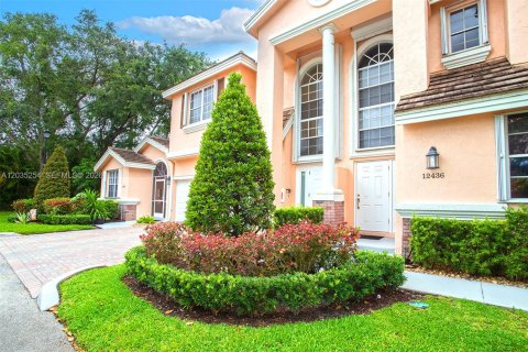 Condominio en venta en Coral Springs, Florida, 3 dormitorios, 171.4 m2 № 2154262 - foto 3