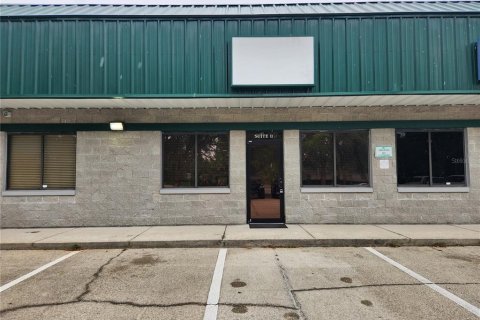 Immobilier commercial à DeLand, Floride 157.93 m2 № 2097774