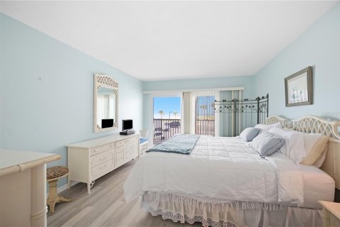 Copropriété à vendre à Belleair Beach, Floride: 2 chambres, 103.12 m2 № 2373709 - photo 17