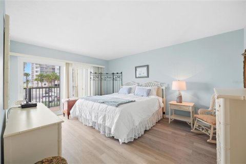 Copropriété à vendre à Belleair Beach, Floride: 2 chambres, 103.12 m2 № 2373709 - photo 16