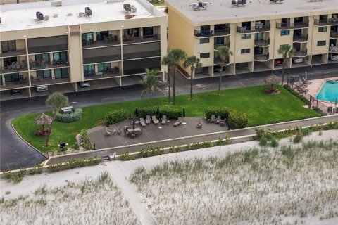Copropriété à vendre à Belleair Beach, Floride: 2 chambres, 103.12 m2 № 2373709 - photo 27