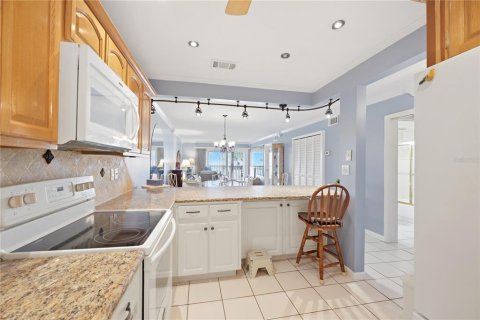 Copropriété à vendre à Belleair Beach, Floride: 2 chambres, 103.12 m2 № 2373709 - photo 15