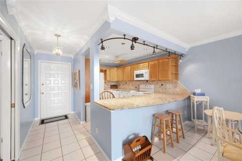 Copropriété à vendre à Belleair Beach, Floride: 2 chambres, 103.12 m2 № 2373709 - photo 8
