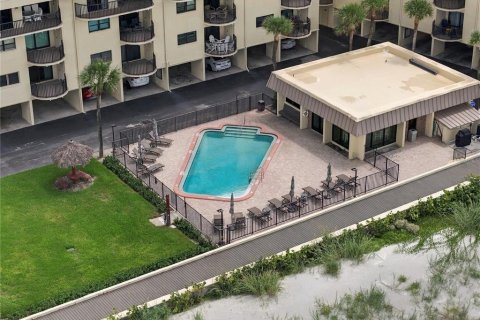 Copropriété à vendre à Belleair Beach, Floride: 2 chambres, 103.12 m2 № 2373709 - photo 3