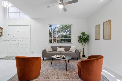 Купить виллу или дом в Корал-Спрингс, Флорида 5 спален, 265.51м2, № 1993488 - фото 20