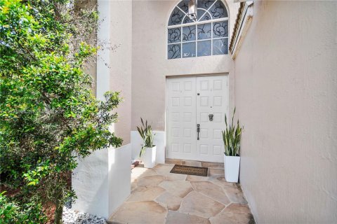 Купить виллу или дом в Корал-Спрингс, Флорида 5 спален, 265.51м2, № 1993488 - фото 10