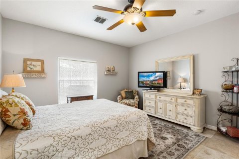 House in New Smyrna Beach, Florida 4 bedrooms, 209.03 sq.m. № 2094235 - photo 27
