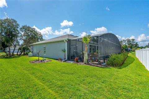 House in New Smyrna Beach, Florida 4 bedrooms, 209.03 sq.m. № 2094235 - photo 6