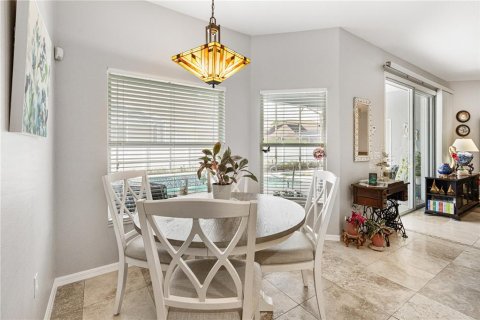 House in New Smyrna Beach, Florida 4 bedrooms, 209.03 sq.m. № 2094235 - photo 22