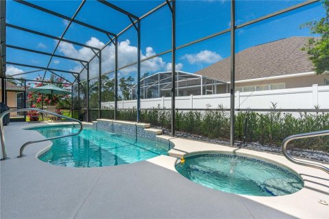 House in New Smyrna Beach, Florida 4 bedrooms, 209.03 sq.m. № 2094235 - photo 8