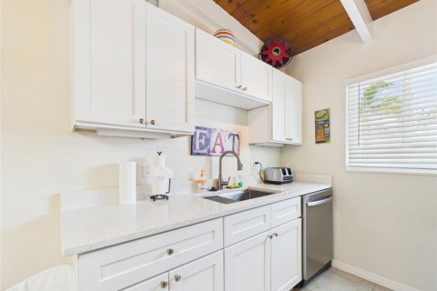 Commercial property in Sarasota, Florida 1 bedroom, 55.74 sq.m. № 2099021 - photo 8