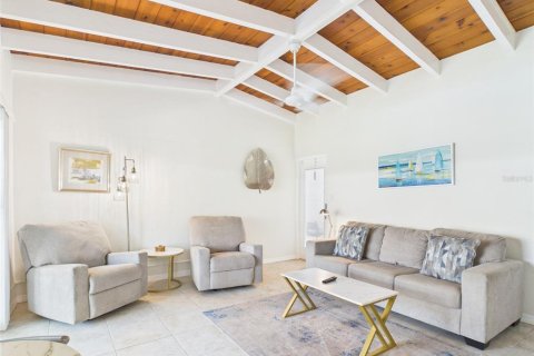 Commercial property in Sarasota, Florida 1 bedroom, 55.74 sq.m. № 2099021 - photo 5