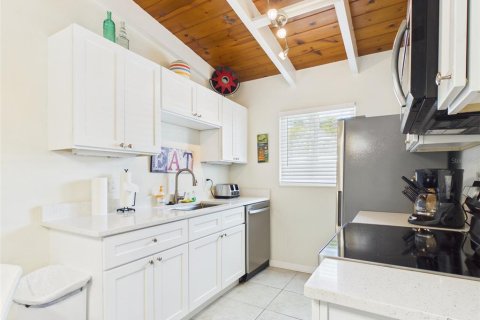 Commercial property in Sarasota, Florida 1 bedroom, 55.74 sq.m. № 2099021 - photo 7
