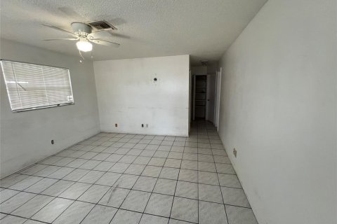 Condominio en venta en Pompano Beach, Florida, 2 dormitorios, 88.26 m2 № 2242689 - foto 9