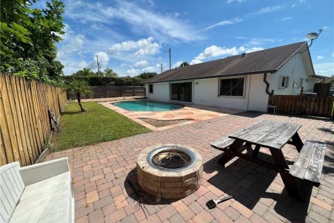 Condominio en venta en Pompano Beach, Florida, 2 dormitorios, 88.26 m2 № 2242689 - foto 19